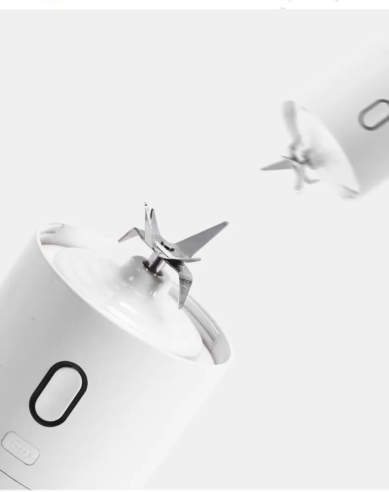 Portable 2020 Mini Juicer Blender for Home & Outdoor