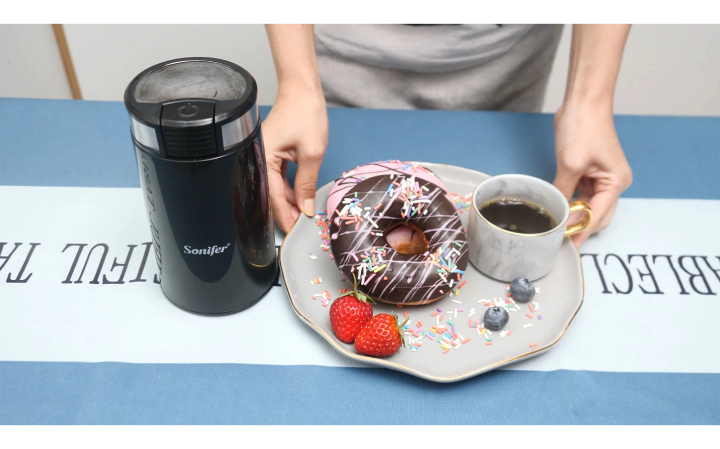 Electric Coffee Grinder 200W Herb Nuts Grains Pepper Grass Tobacc Spice Flour Mill Cafe Beans Electric Grinder Machine Sonifer
